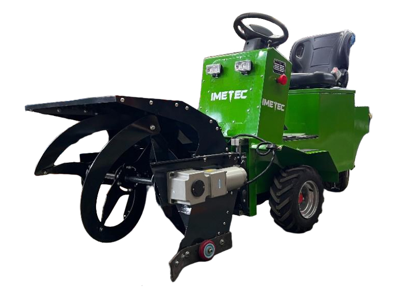 三輪式電動(dòng)推料車